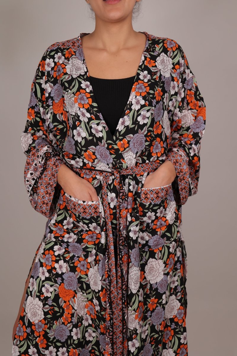 Deezcuts Tie Front Kimono